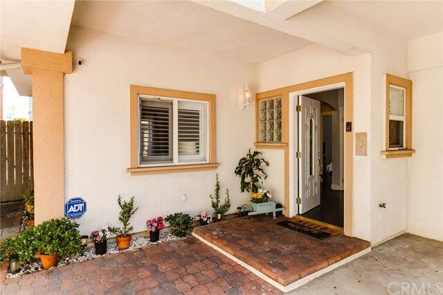 Property Photo: 2615 Nelson Avenue C CA 90278