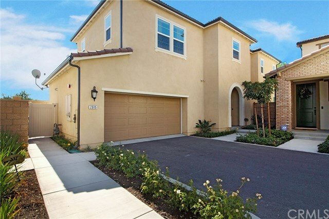 Property Photo:  2915 Villa Catalonia Circle  CA 92881 