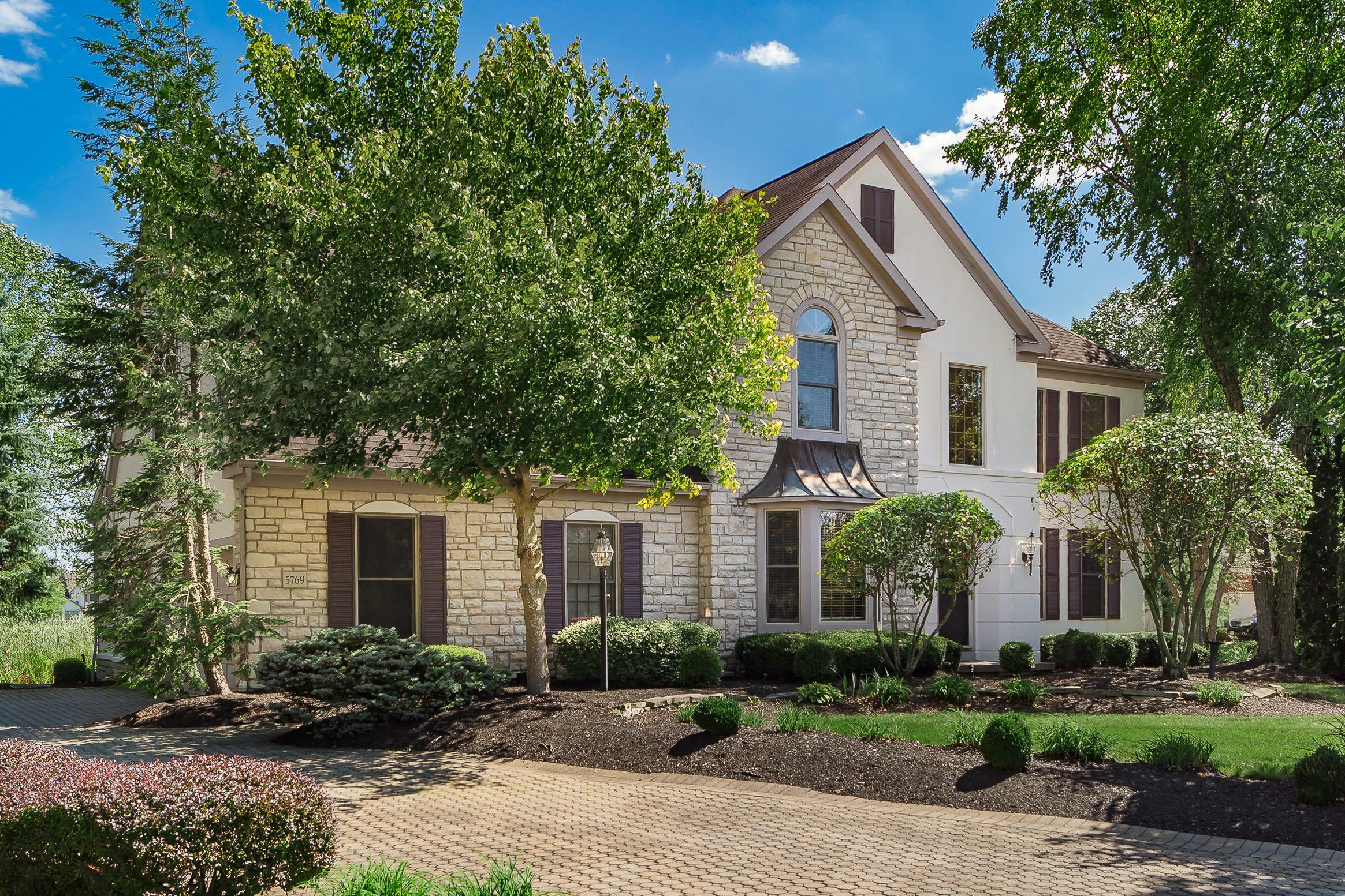 Property Photo: 5769 Bulrush Court OH 43082