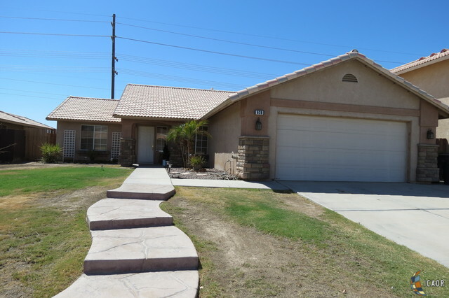 Property Photo:  638 Yucca St  CA 92251 