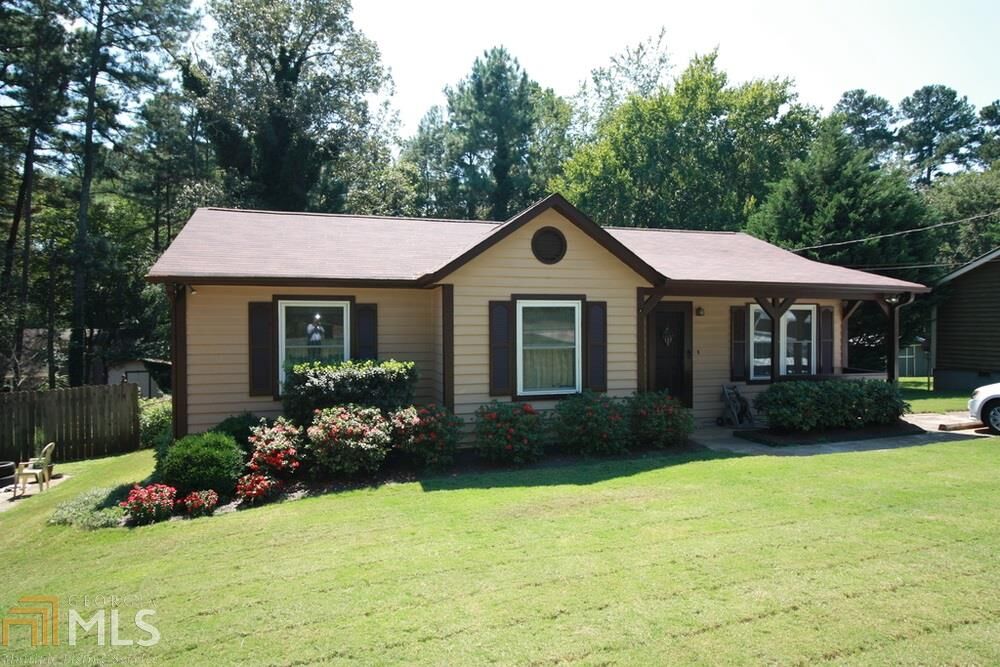 Property Photo: 620 Old Corinth Rd GA 30041