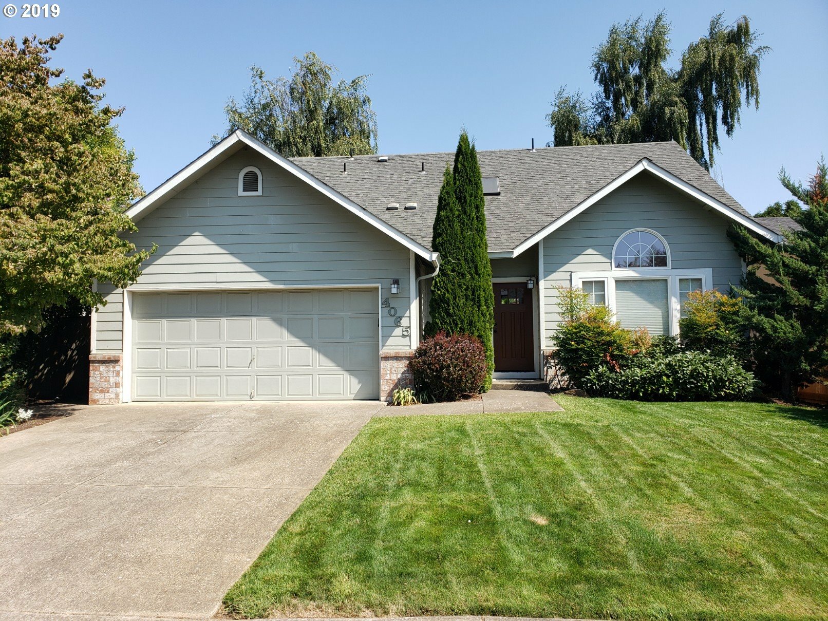 Property Photo:  4065 Berrywood Dr  OR 97404 