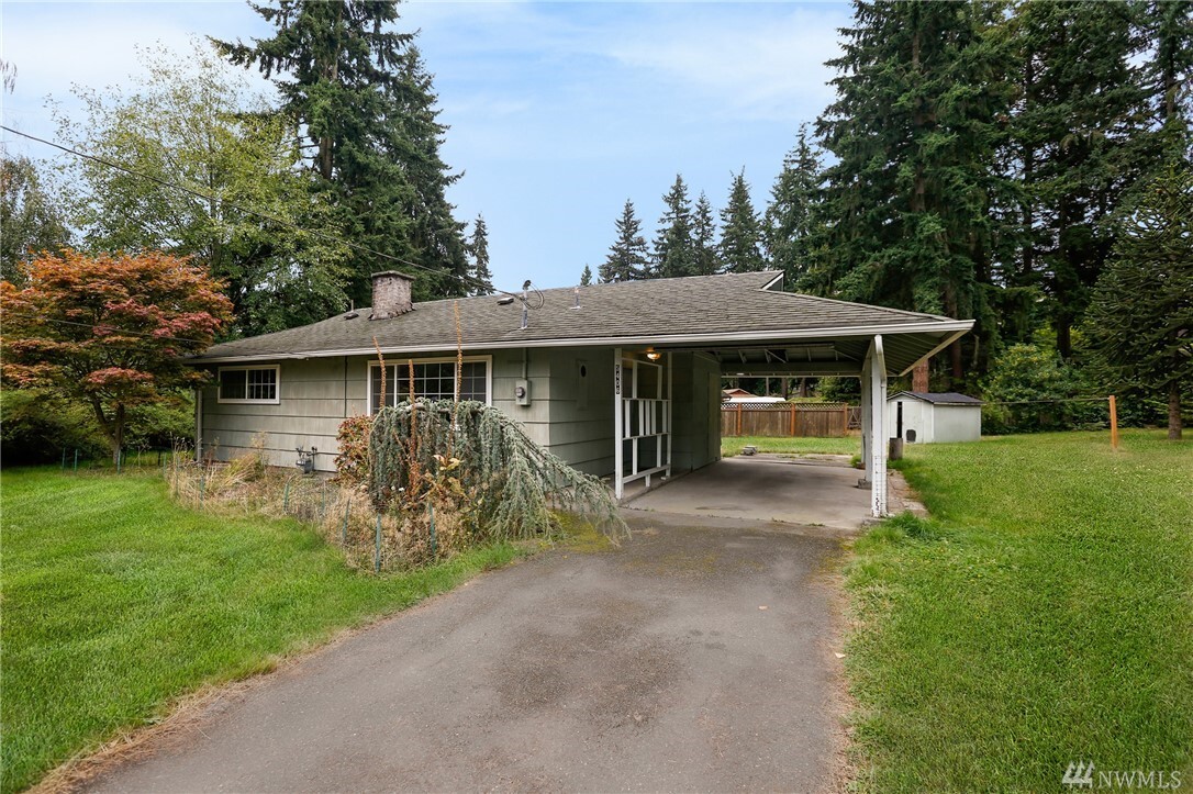 Property Photo:  5406 222nd Place SW  WA 98043 