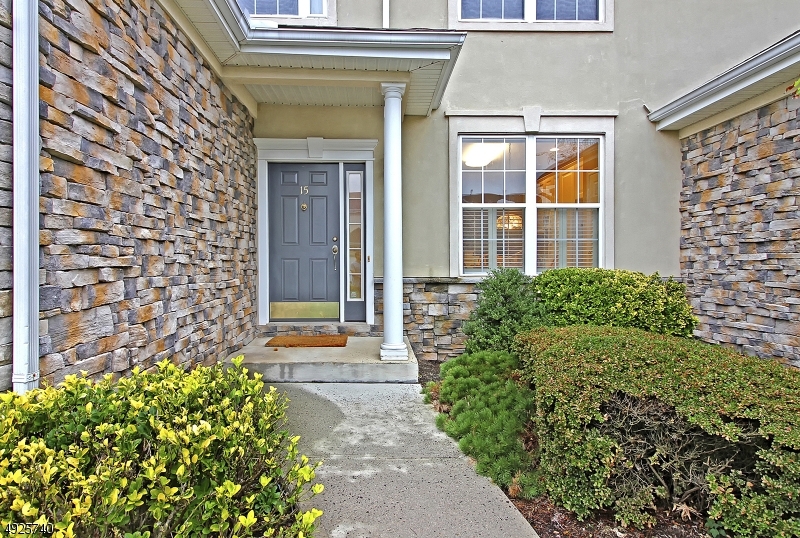 Property Photo: 15 Fernwood Ct NJ 08889