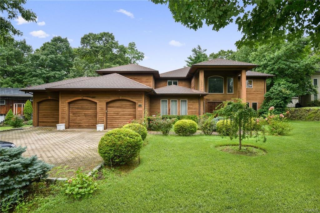 Property Photo:  4 Windward Avenue  NY 10605 