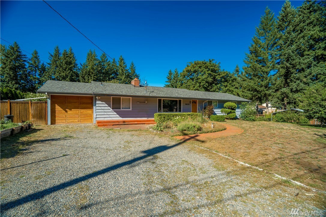 Property Photo:  9609 122nd St E  WA 98373 