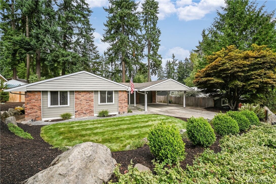 Property Photo:  13788 NE 74th St  WA 98052 