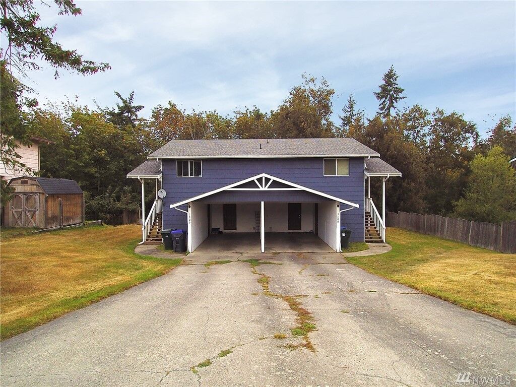 Property Photo: 1305 1309 Campbell Ave 2 WA 98362