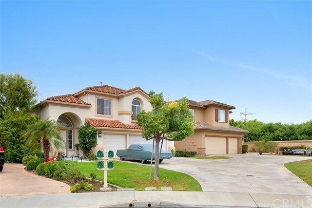 Property Photo:  16 Calavera  CA 92606 