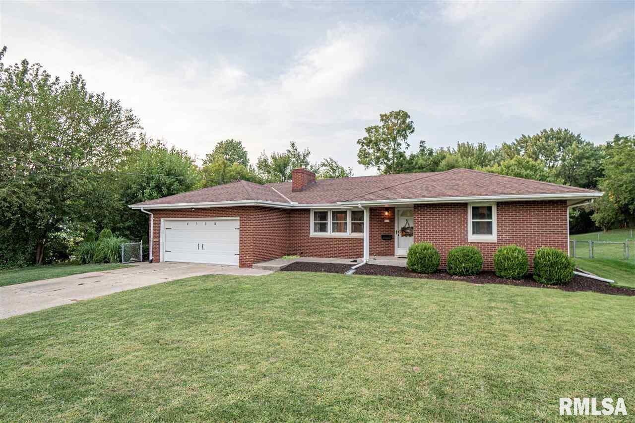 Property Photo: 2119 W Westbrook IL 61614