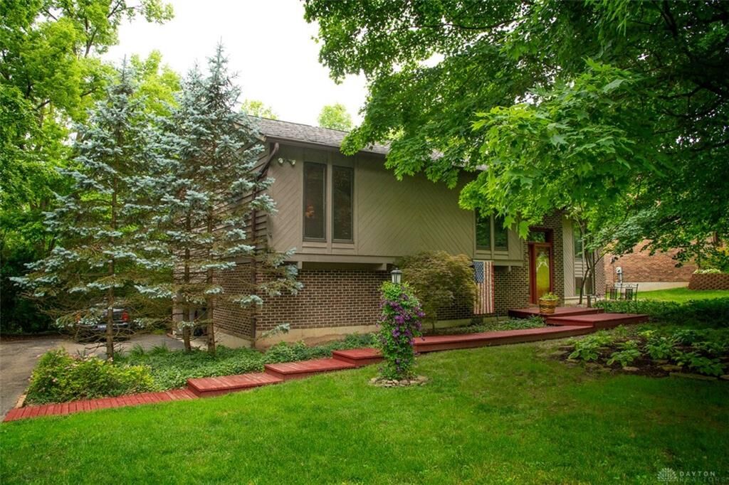 Property Photo: 4491 Burnham Woods Drive OH 45005