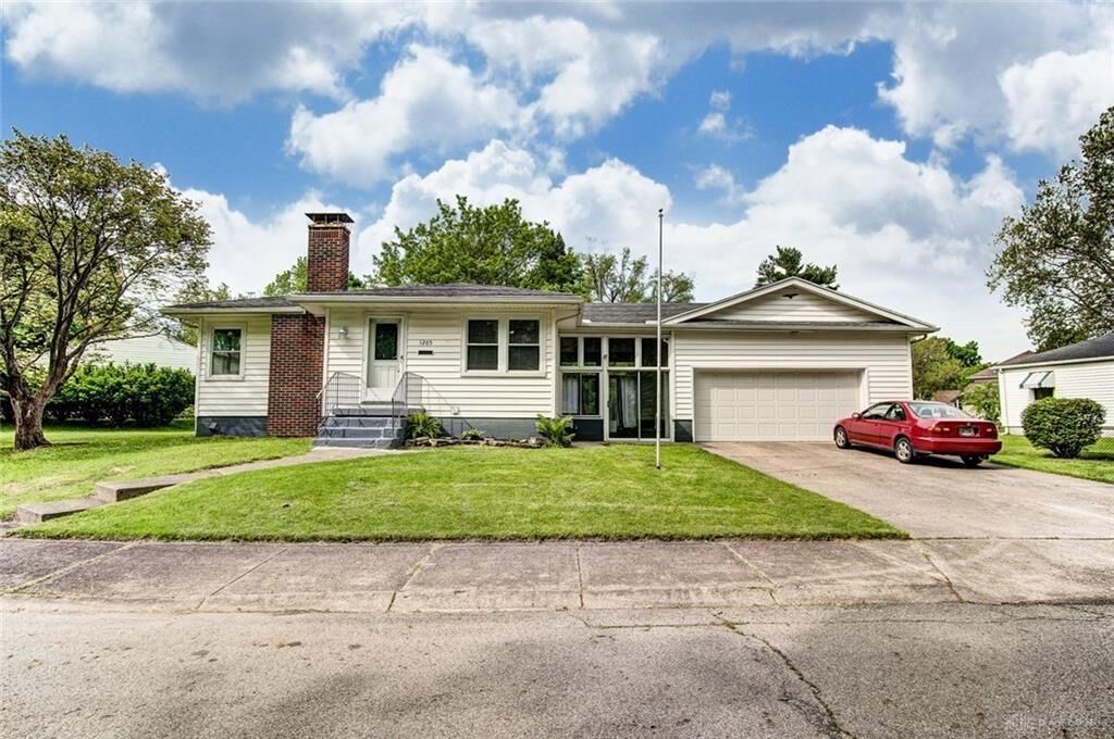 Property Photo: 1205 Kinsman Avenue OH 45504