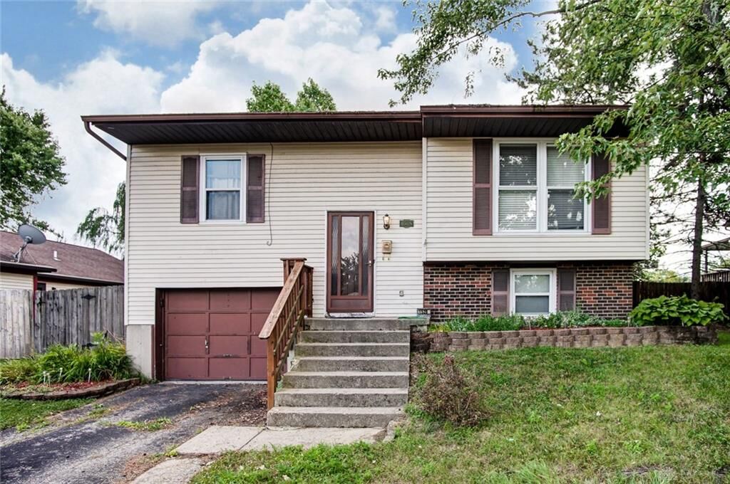 Property Photo:  1528 Scottsdale Drive  OH 45420