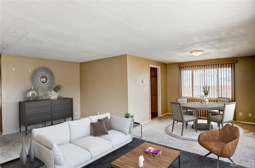 Property Photo: 6627 Grovehill Drive OH 45424