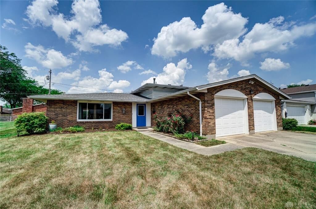Property Photo: 1138 Santa Monica Avenue OH 45503