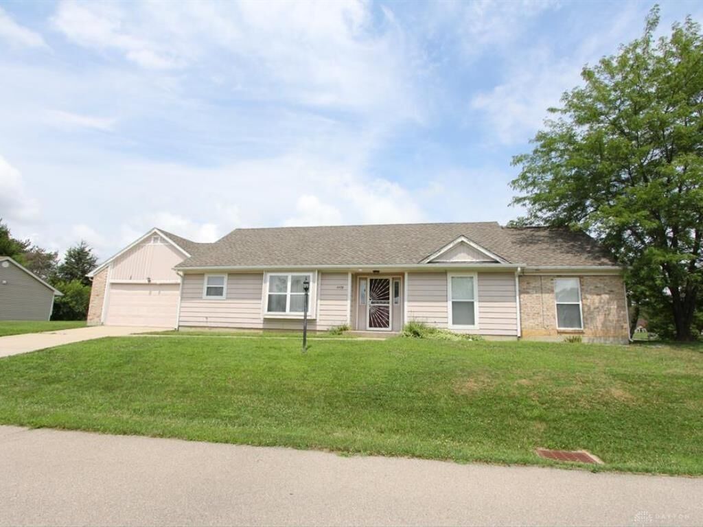 Property Photo: 4439 Talcott Trail OH 45426