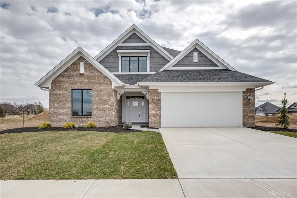 Property Photo: 1512 Abbey Park Place OH 45385
