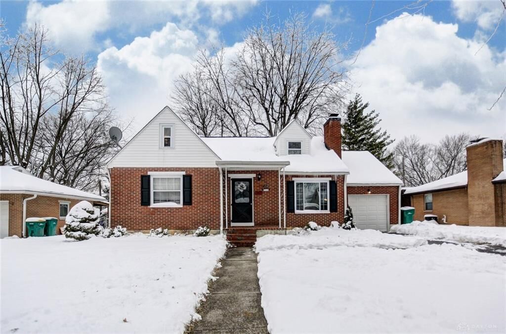 Property Photo: 3729 Wenzler Drive OH 45429