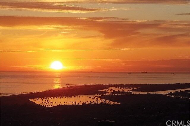 Property Photo:  9 Oceancrest  CA 92657 