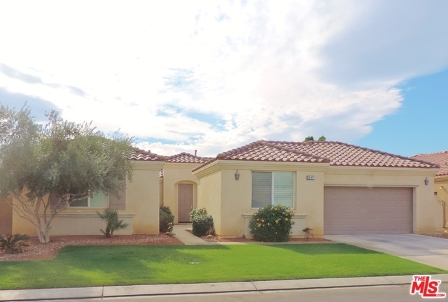 Property Photo: 83817 Collection CA 92203