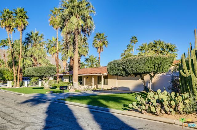 Property Photo:  1890 E Desert Palms Drive  CA 92262 