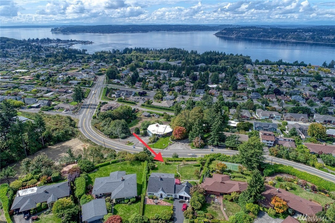 Property Photo:  620 Vista Dr  WA 98465 