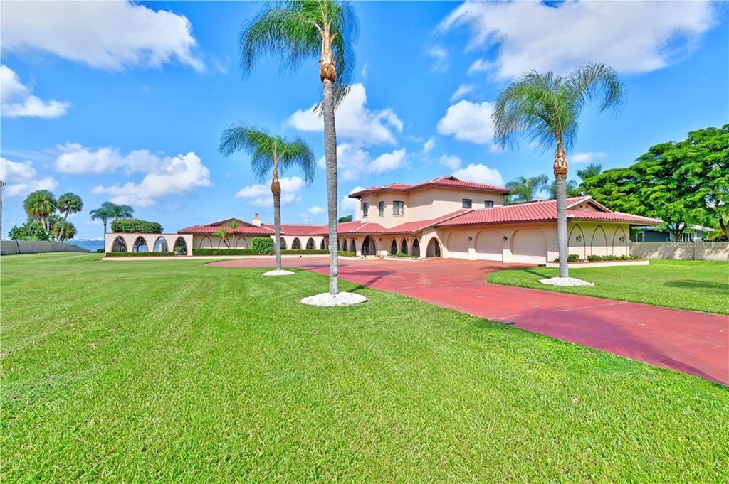 Property Photo: 8204 Longbay Boulevard FL 34243