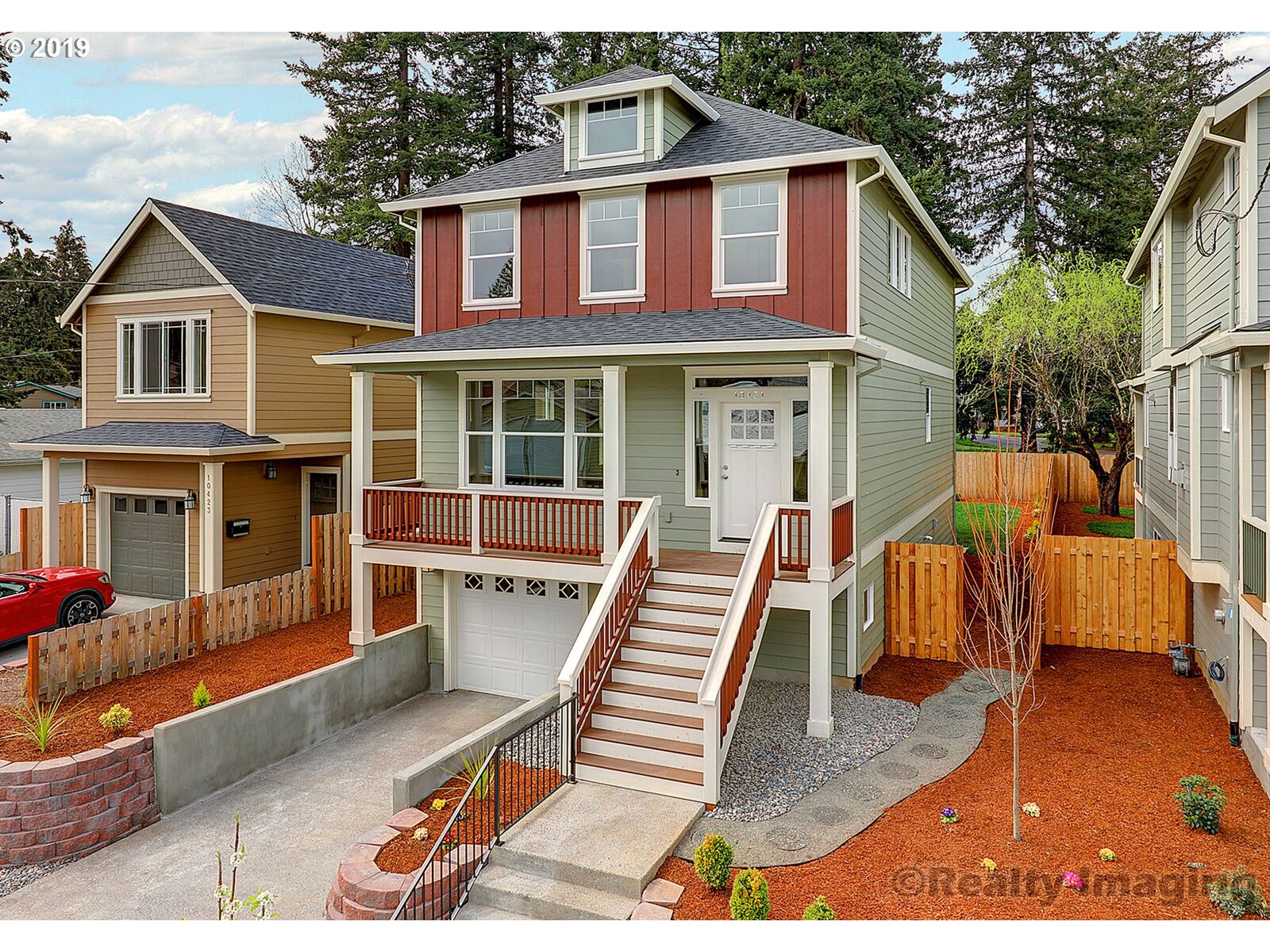 Property Photo:  10431 N Oswego Ave  OR 97203 