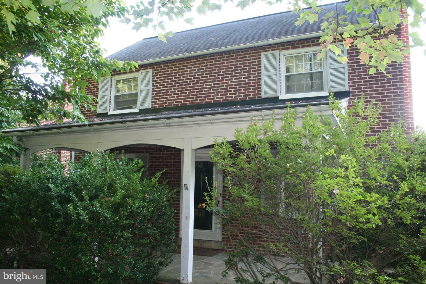 Property Photo:  307 Perry Avenue  PA 17603 