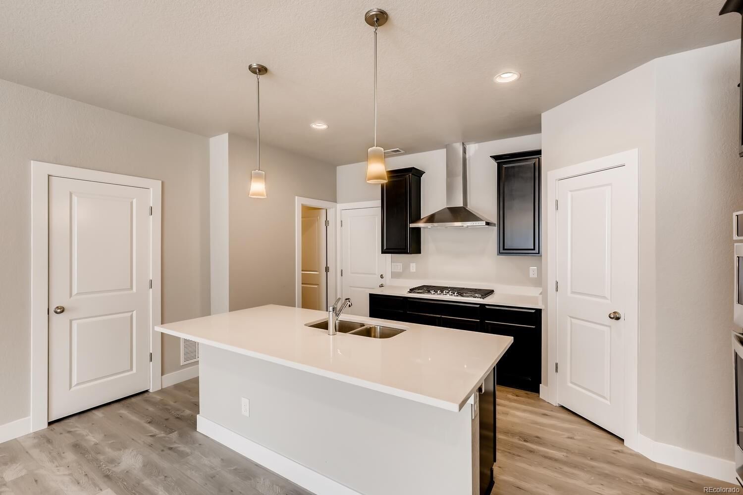 Property Photo: 658 Stonebridge Drive CO 80503