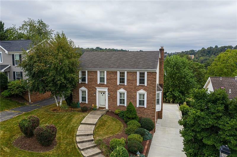 Property Photo: 710 Robin Dr PA 15220