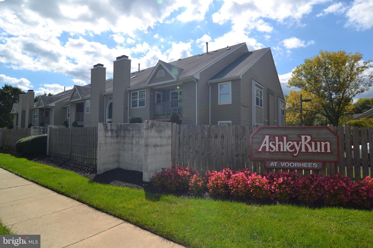 Property Photo: 110 Ashley Run NJ 08043