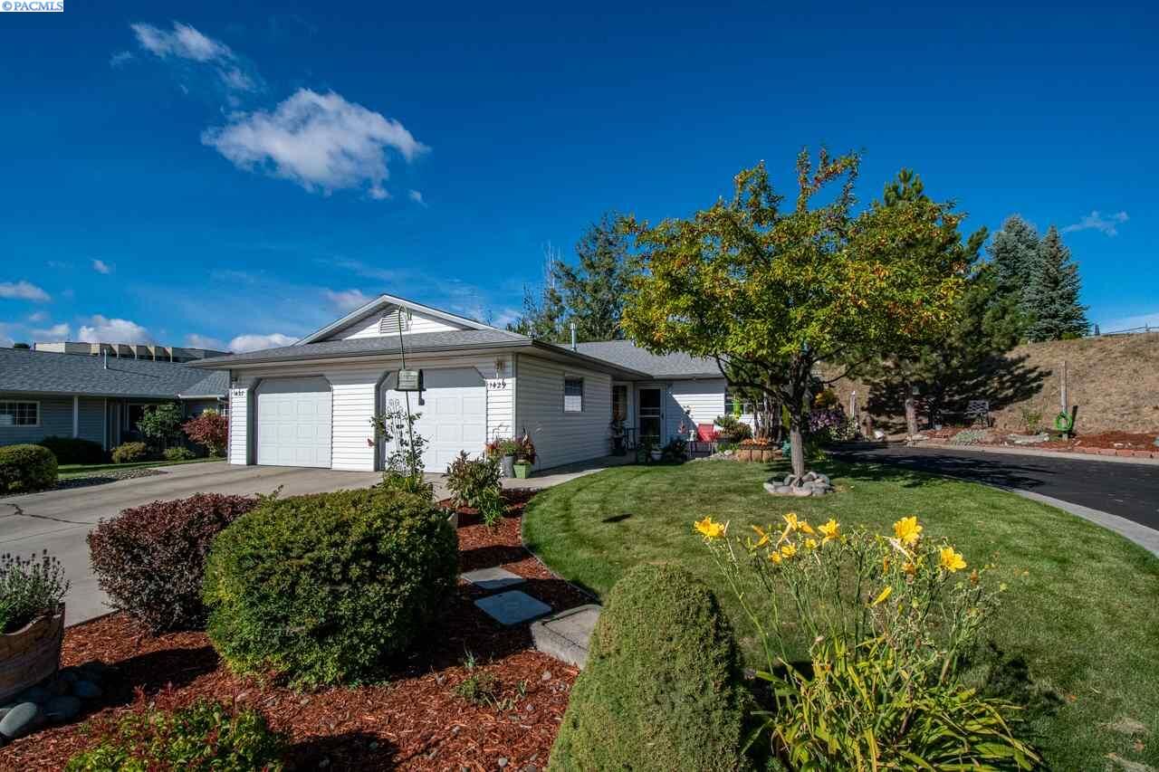Property Photo:  1429 SE Fancy Free Dr.  WA 99163 