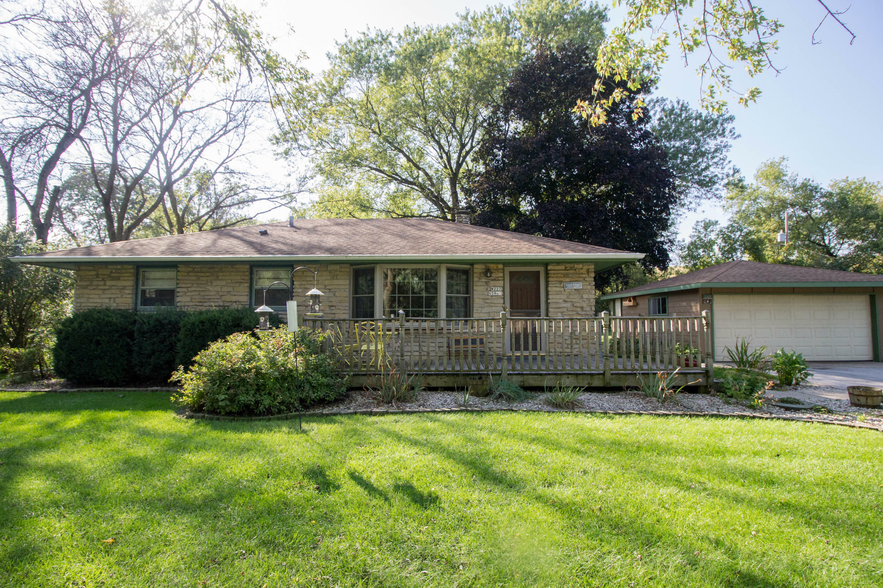 Property Photo:  W227n5961 Lynwood Dr  WI 53089 