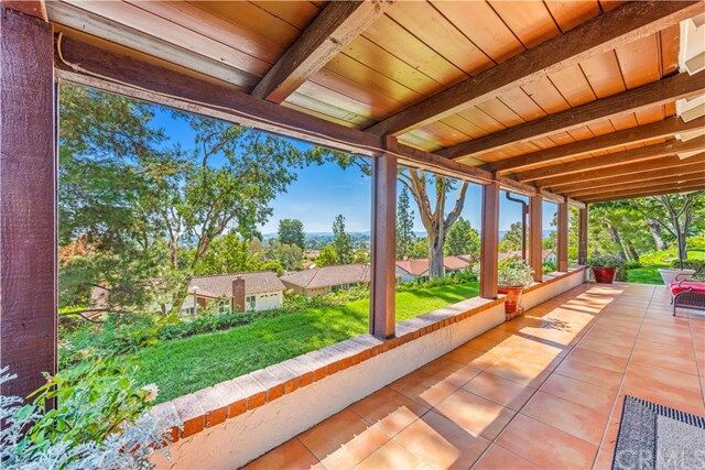 Property Photo: 28042 Via Bonalde CA 92692