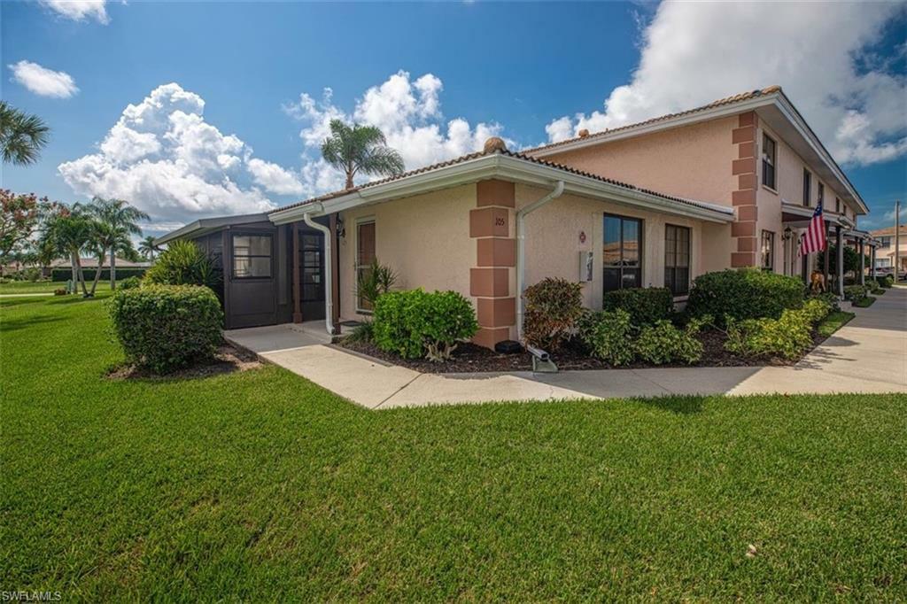 Property Photo: 105 Clyburn St D-1 FL 34145