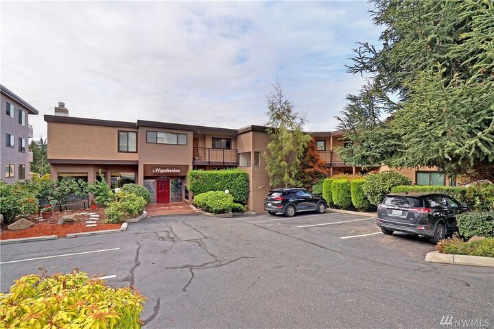 1070  5th Avenue S 205  Edmonds WA 98020 photo