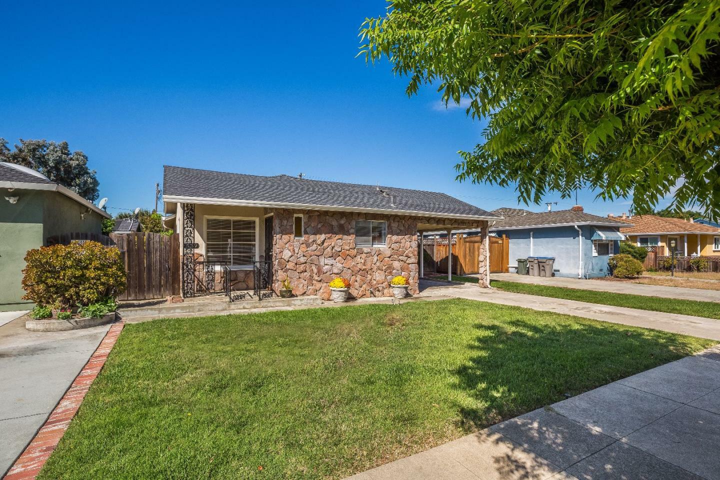 Property Photo:  569 Clifton Avenue  CA 95128 