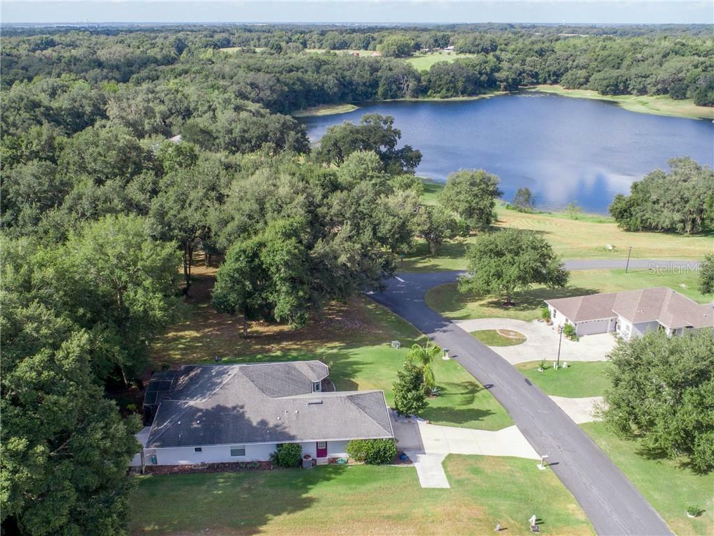 Property Photo:  210 Forest Park Lane  FL 32159 