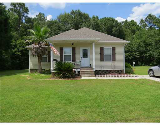 Property Photo: 1201 Grove Street MS 39576
