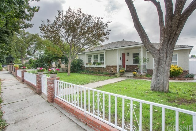 Property Photo:  17822 Hartland Street  CA 91335 