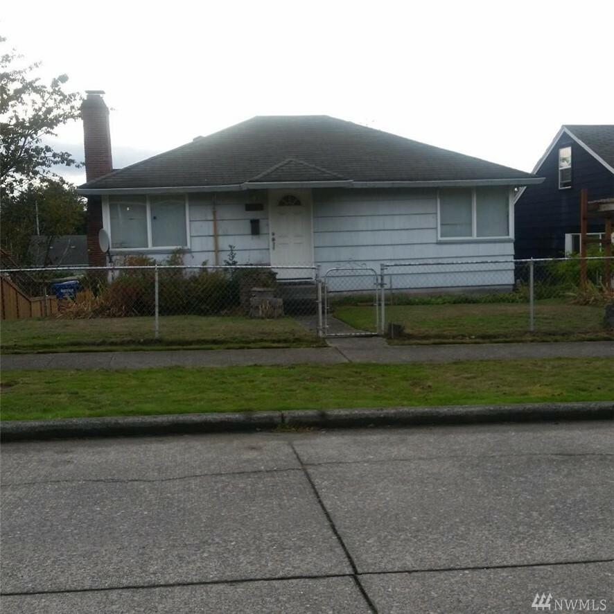 9223 25th Ave SW  Seattle WA 98106 photo