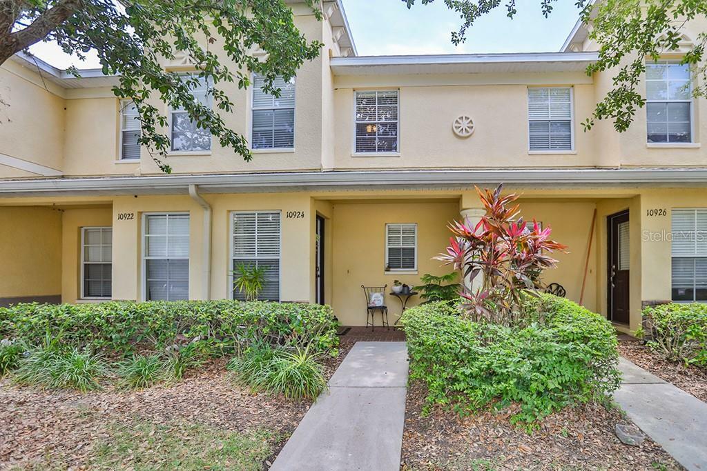 Property Photo:  10924 Brickside Court  FL 33579 