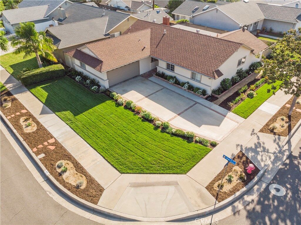 Property Photo:  970 N Hart Street  CA 92867 