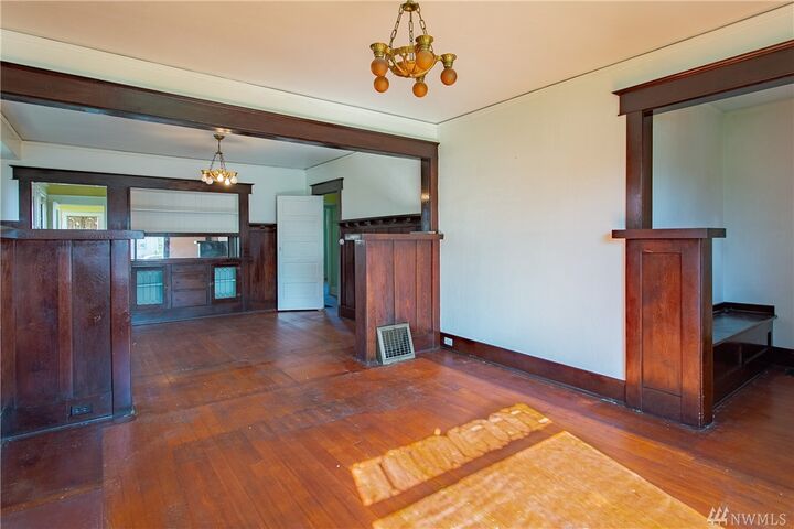 Property Photo: 515 S 49th Street WA 98408