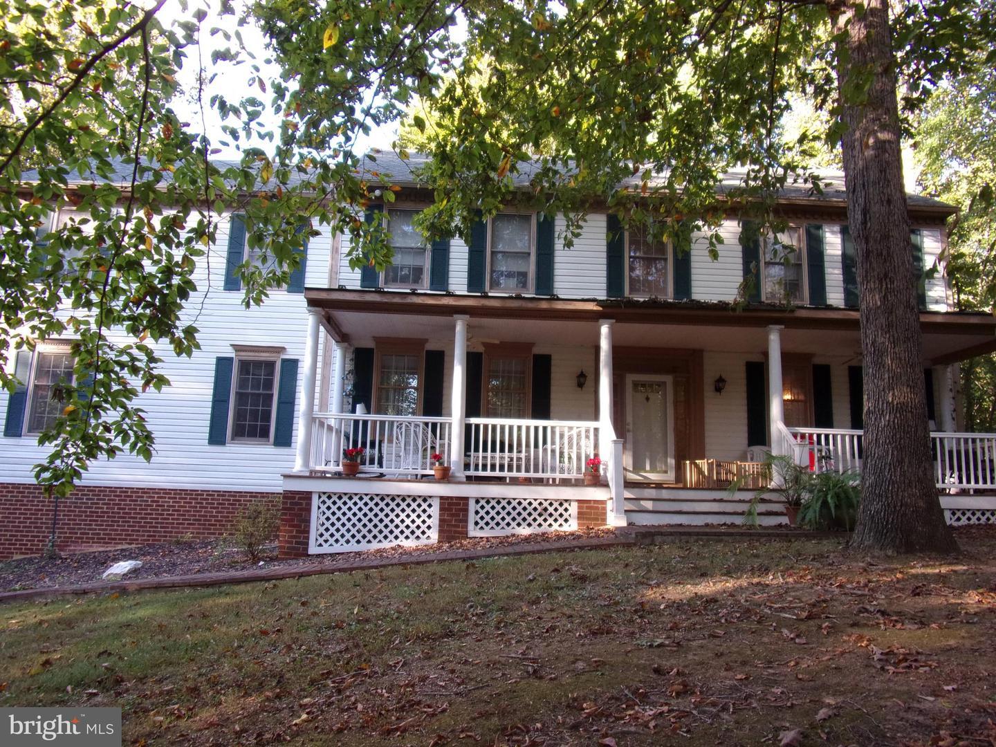 Property Photo: 5022 Observer Lane VA 22192