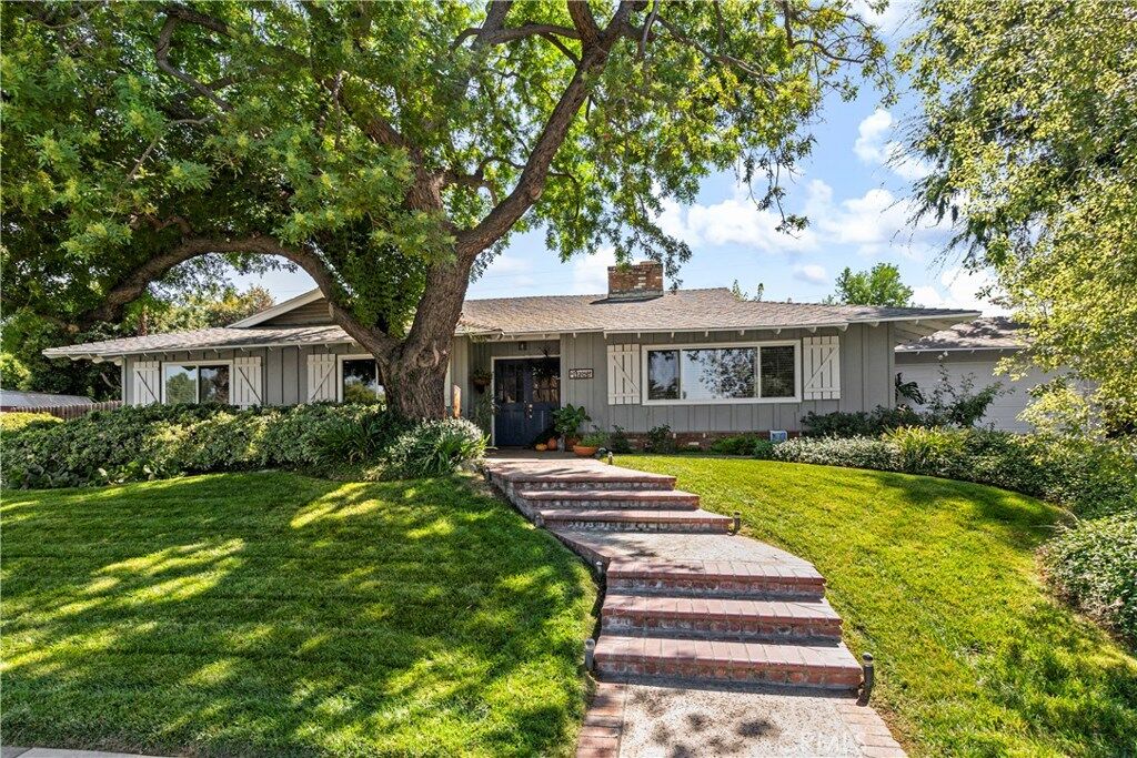 Property Photo: 1930 Benedict Avenue CA 92506