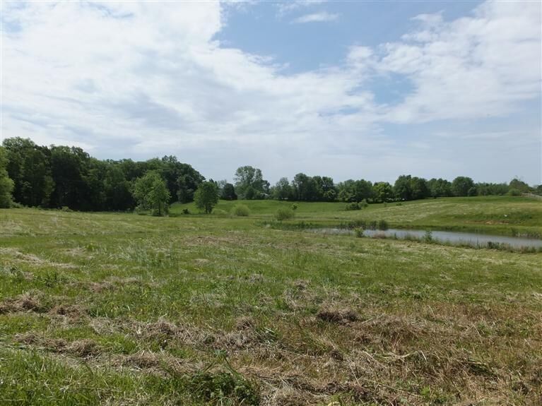 Property Photo:  4 Deer Run Drive  IN 47060 