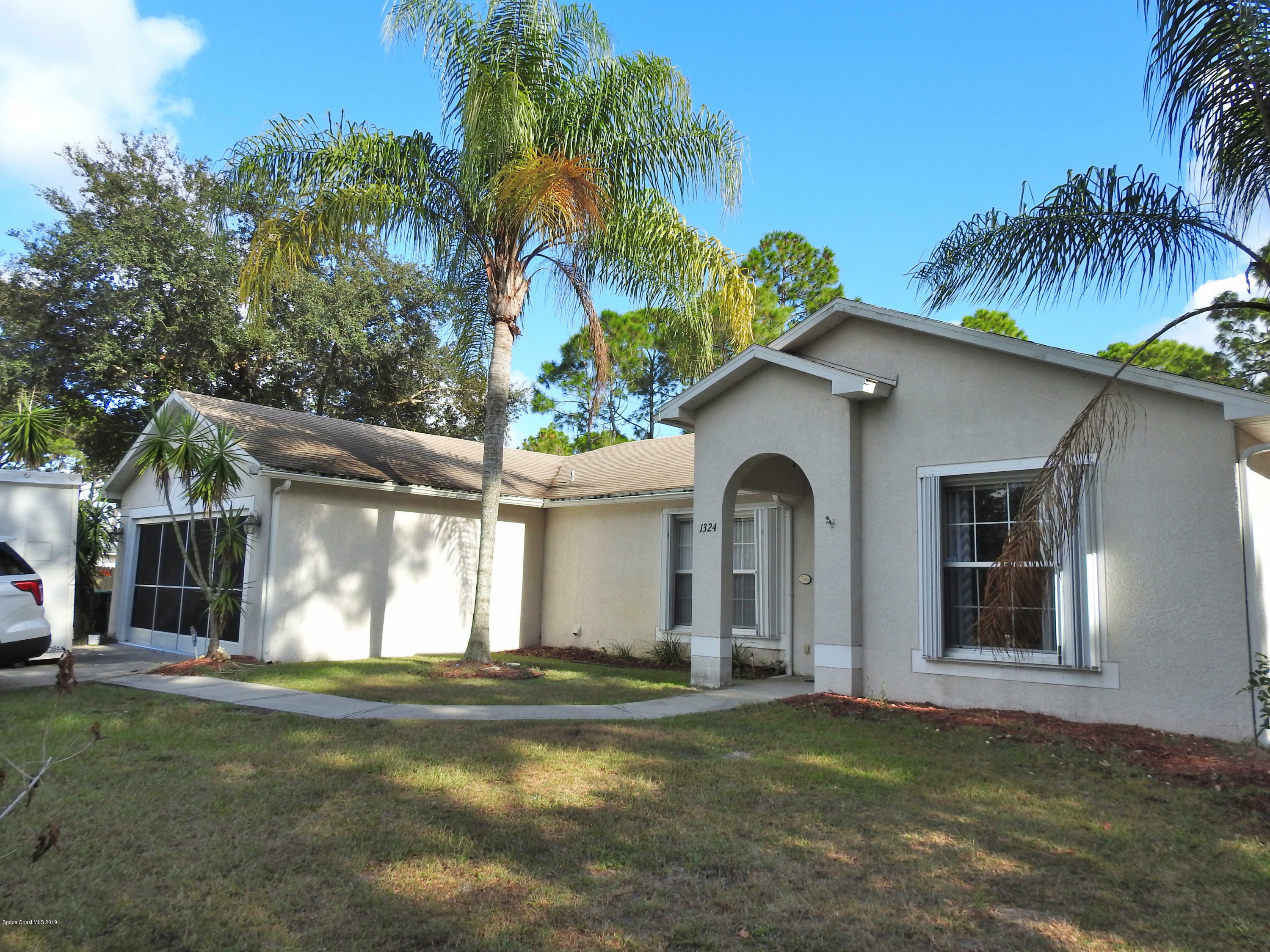 Property Photo:  1324 Beche Street SE  FL 32909 