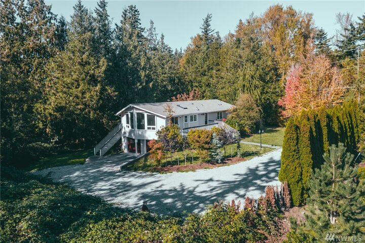 Property Photo: 1216 E Blackburn Road WA 98274